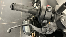 BMW R12 (24MY)